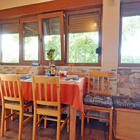 Herrliches Mit Klima, Wlan, Terrasse Und Grillbereich * Pula