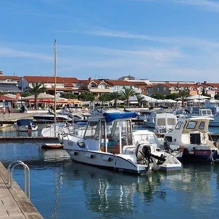 Herrliches Mit Klima, Wlan, Terrasse Und Grillbereich Feriehus